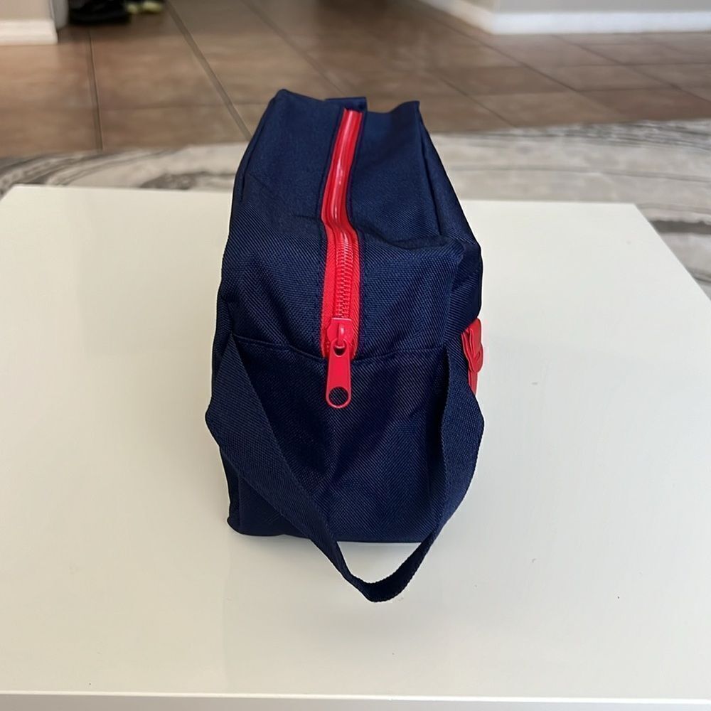New Carnival VIFP Club Travel Bag - Picture 2 of 7